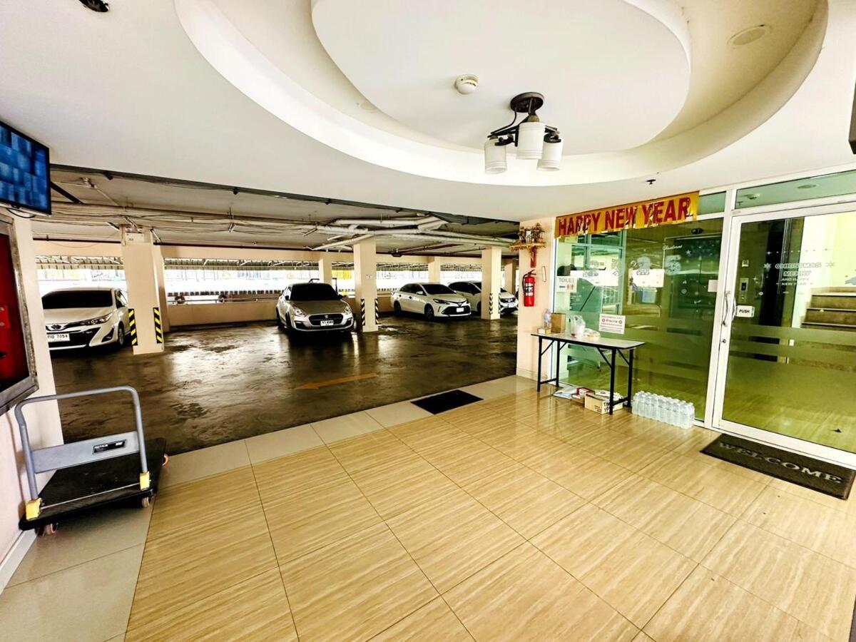 Wisdom Burg Bangsaen, Pool, Gym Aparthotel Ban Rong Khoei Luaran gambar