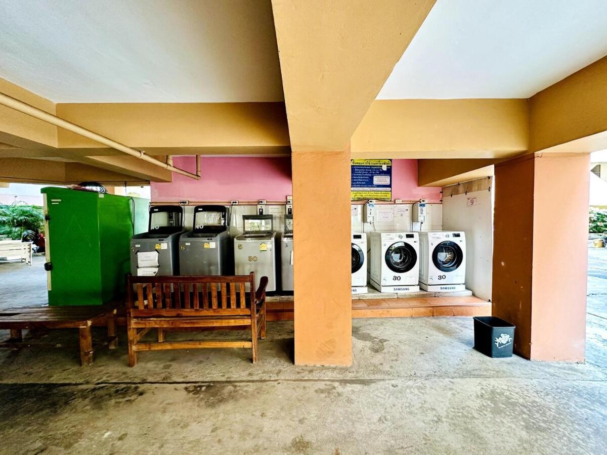 Wisdom Burg Bangsaen, Pool, Gym Aparthotel Ban Rong Khoei Luaran gambar