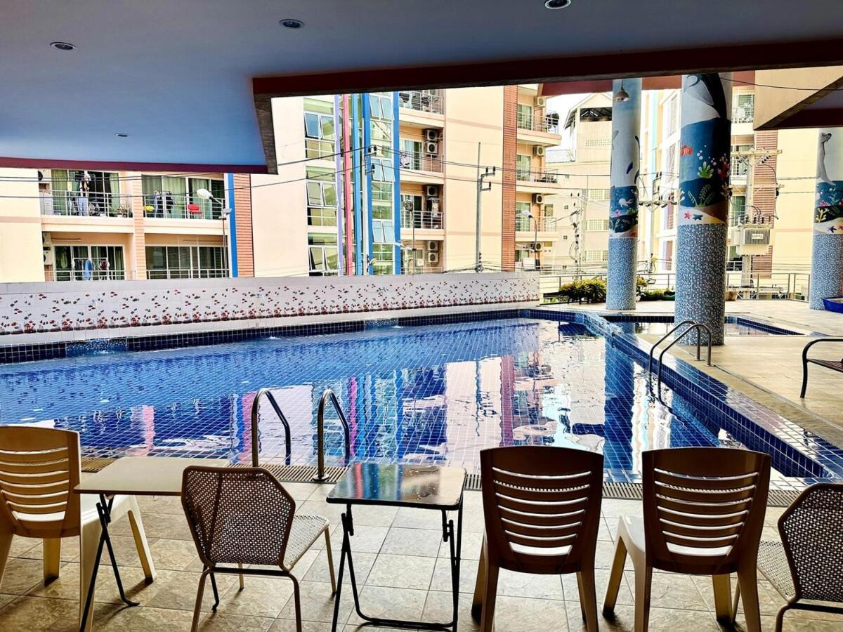 Wisdom Burg Bangsaen, Pool, Gym Aparthotel Ban Rong Khoei Luaran gambar