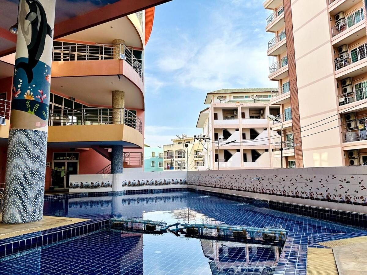 Wisdom Burg Bangsaen, Pool, Gym Aparthotel Ban Rong Khoei Luaran gambar