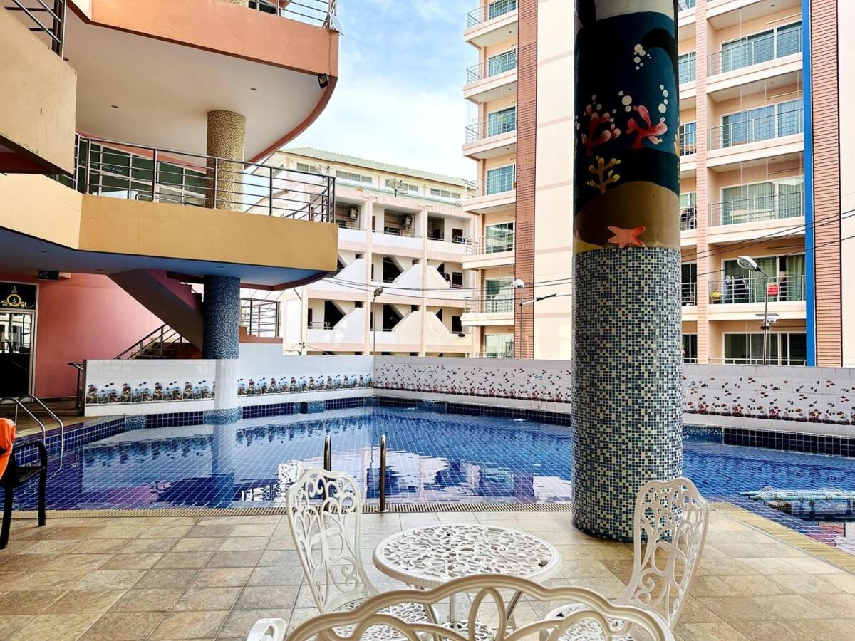 Wisdom Burg Bangsaen, Pool, Gym Aparthotel Ban Rong Khoei Luaran gambar