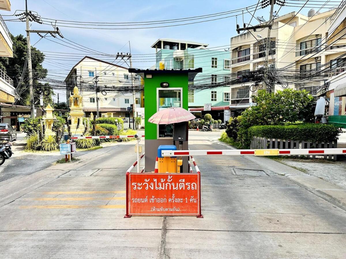 Wisdom Burg Bangsaen, Pool, Gym Aparthotel Ban Rong Khoei Luaran gambar