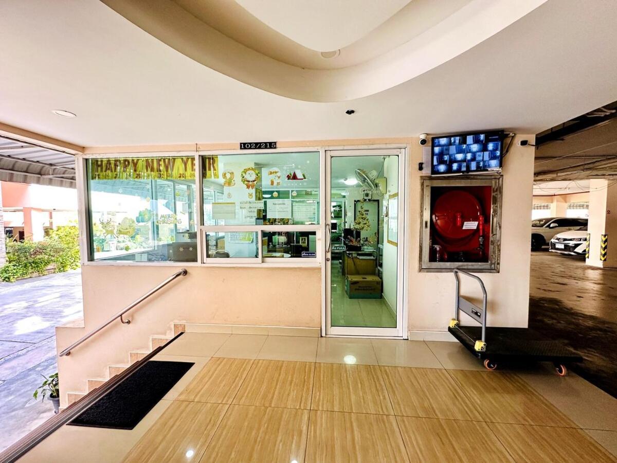 Wisdom Burg Bangsaen, Pool, Gym Aparthotel Ban Rong Khoei Luaran gambar